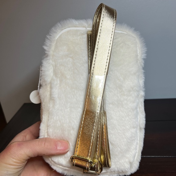 BBW Bath and Body Works Holiday 2023 Faux Fur Cosmetic Bag Gold Strap NEW w/Tags - Picture 3 of 8